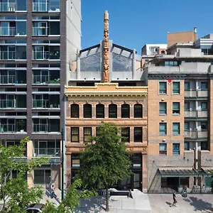 Skwachàys 3* Vancouver